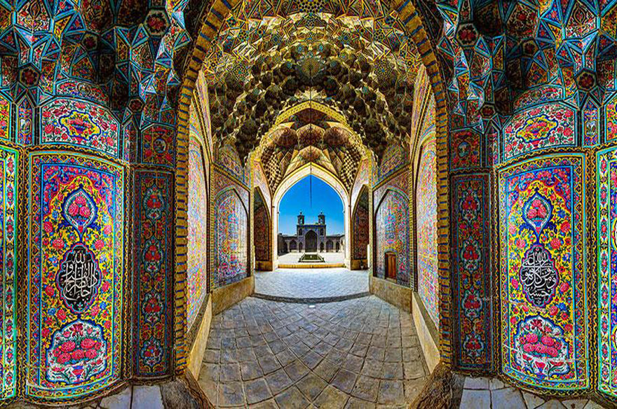 nasir-al-mulk-mosque-shiraz-iran-71.jpg