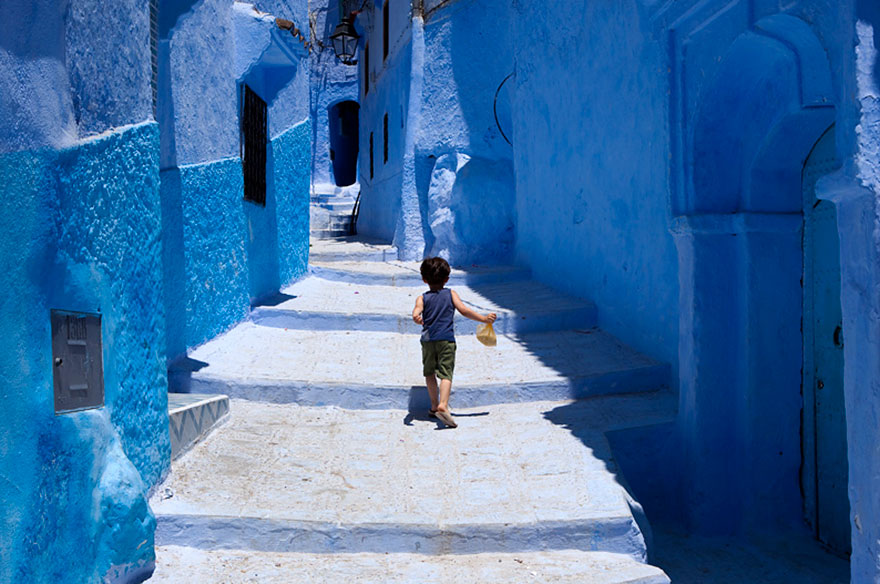 blue-streets-of-chefchaouen-morocco-12