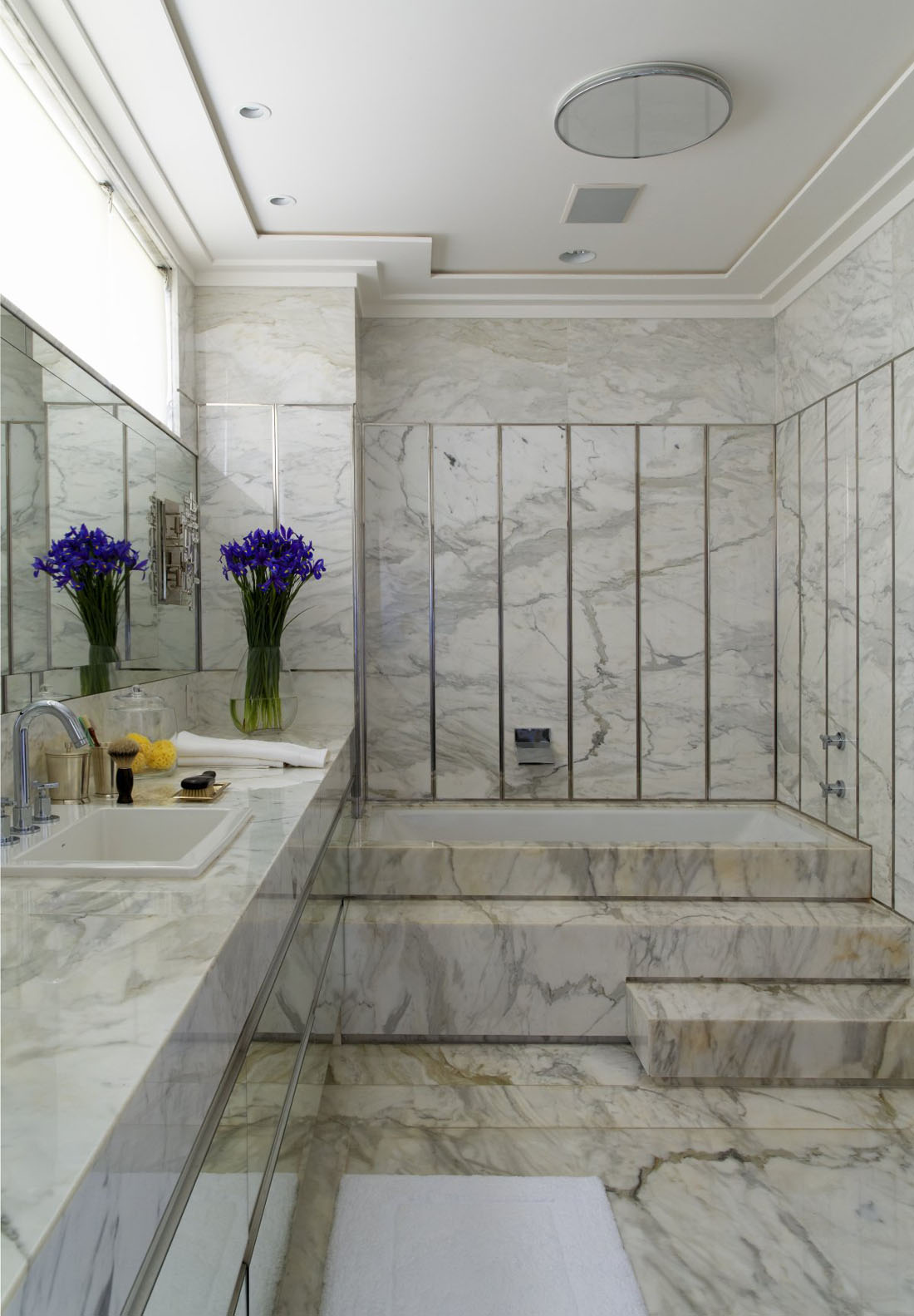 30-Marble-Bathroom-Design-Ideas-22