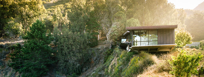 خانه آبشاری ; ویلایی با چشم انداز رویایی در کالیفرنیا