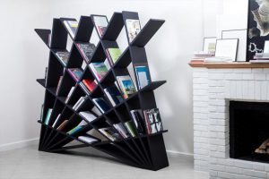 طراحی هنرمندانه قفسه کتاب توسط بانوی ایرانی در هفته طراحی میلان