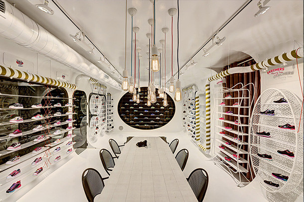 طراحی داخلی فوق العاده زیبای نمایشگاه کفش‌ ورزشی توسط تیم zemberek design