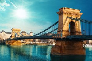 17 نمونه از زیباترین پل‌های دنیا